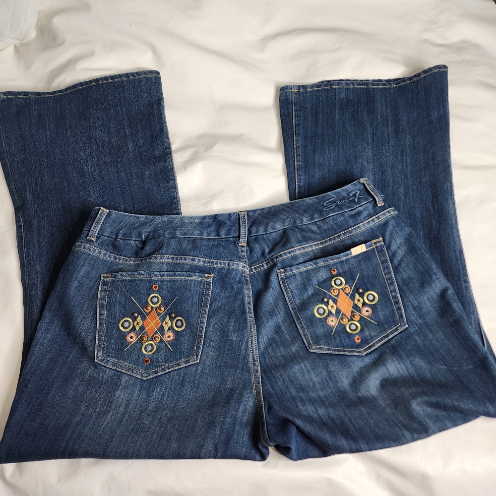 Seven7 Luxe Jeans Flare Leg Women's Plus Size 24 with Embellished Pockets